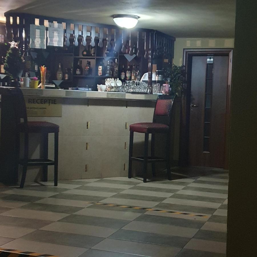 Pensiunea Mirela Pestera Ursilor Chiscau Exterior foto